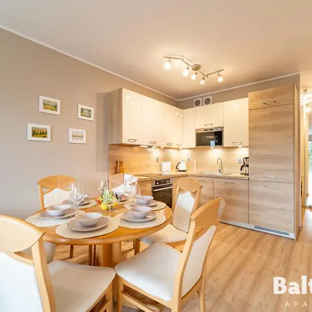 Apartamenty Balticon Solna 11 코워브제크