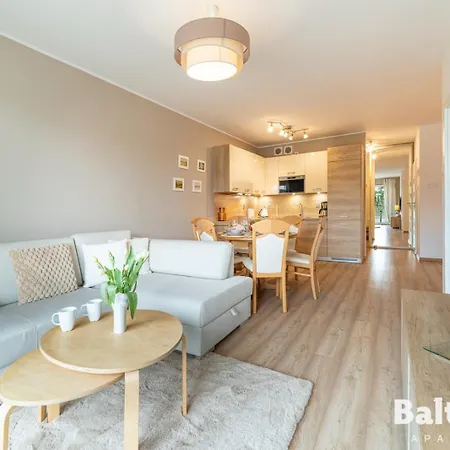 Apartamenty Balticon Solna 11 아파트